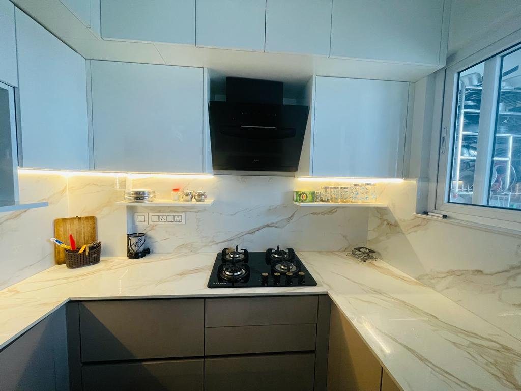 Seamless Flow From Counter Top to Dado